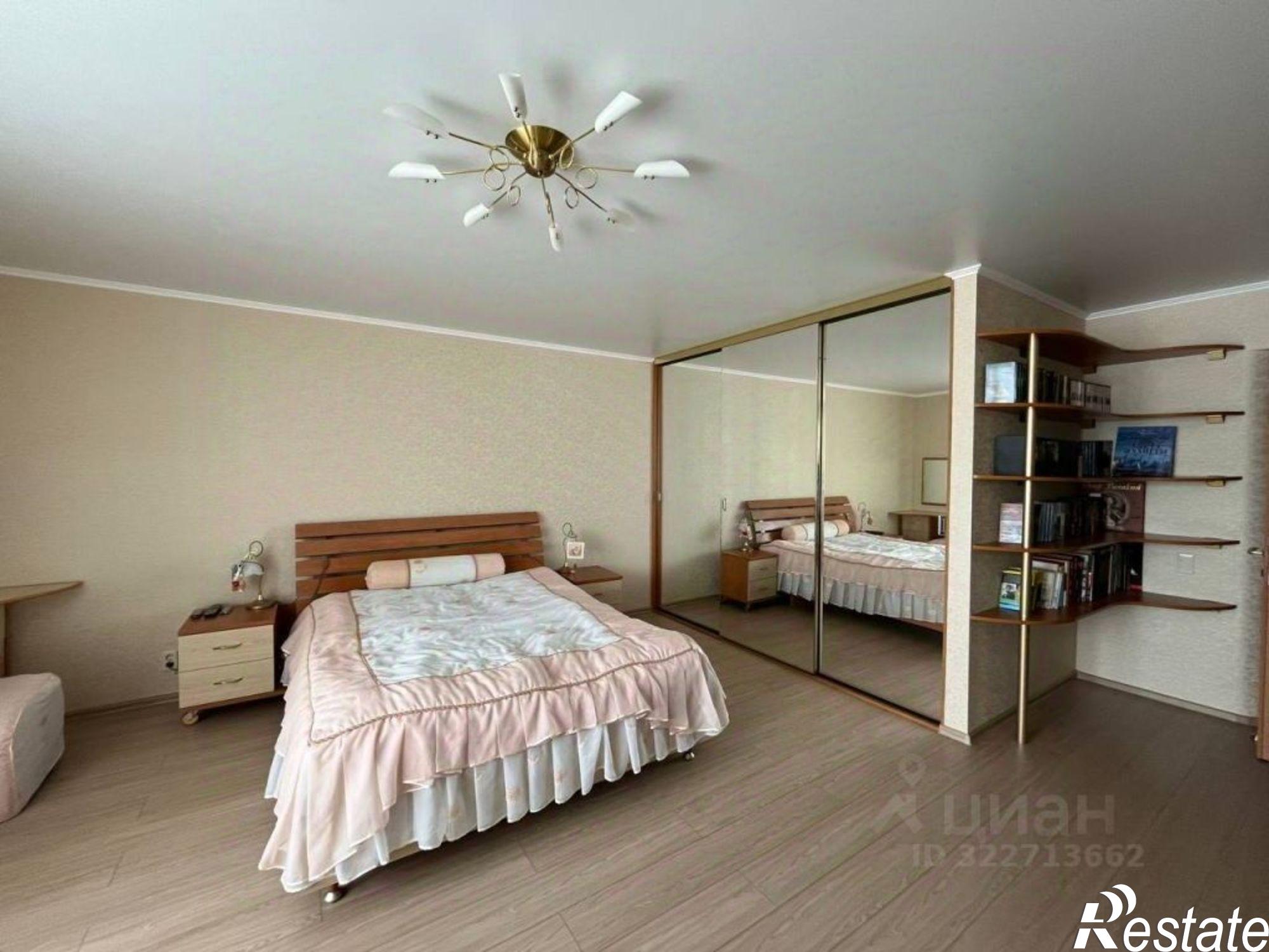 Купить квартиру за 14 500 000 рублей на улица Суворова, 143А