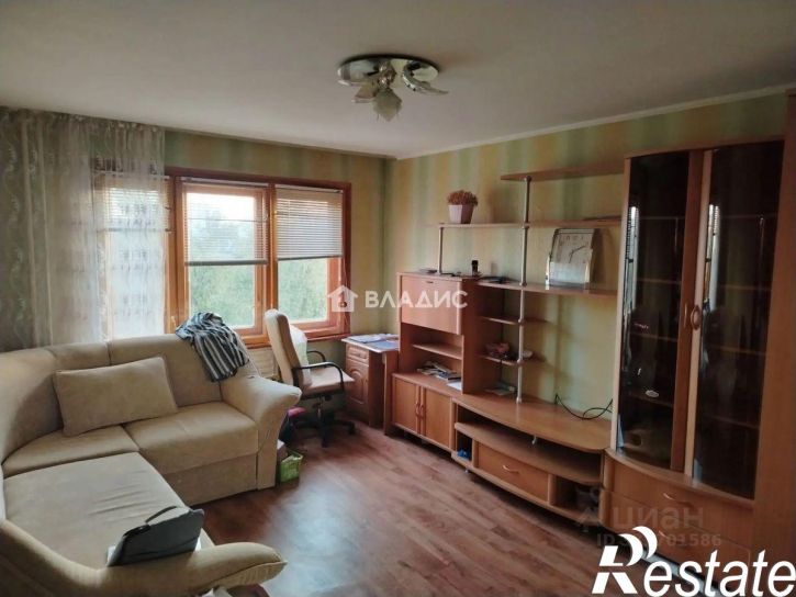 3-комн квартира проспект Победы, 140,  д. 140
