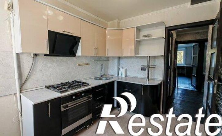 3-комн квартира улица Клары Цеткин, 53,  д. 53