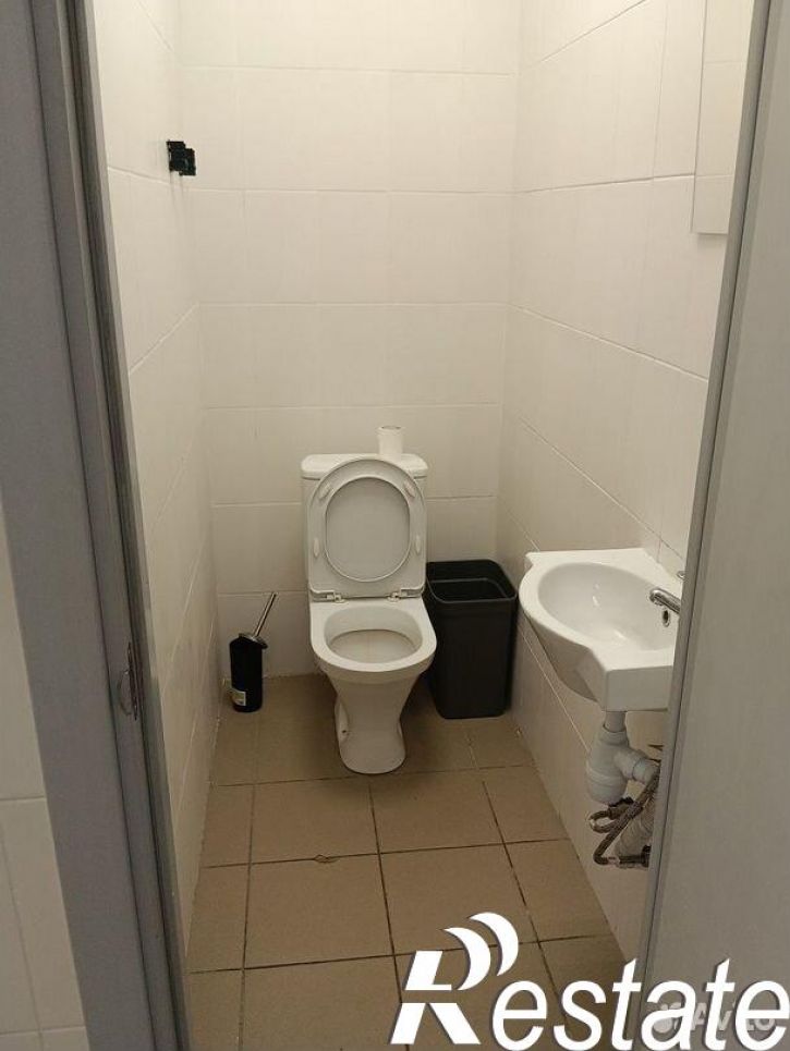 Торговое помещение улица Фурманова, 1В,  д. 1В